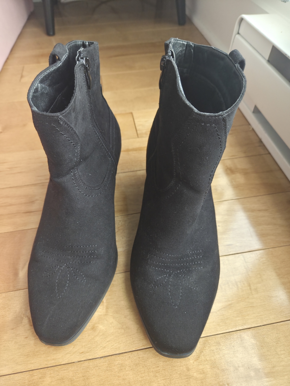Torrid Cowboy Style Ankle Boots - 8.5WW